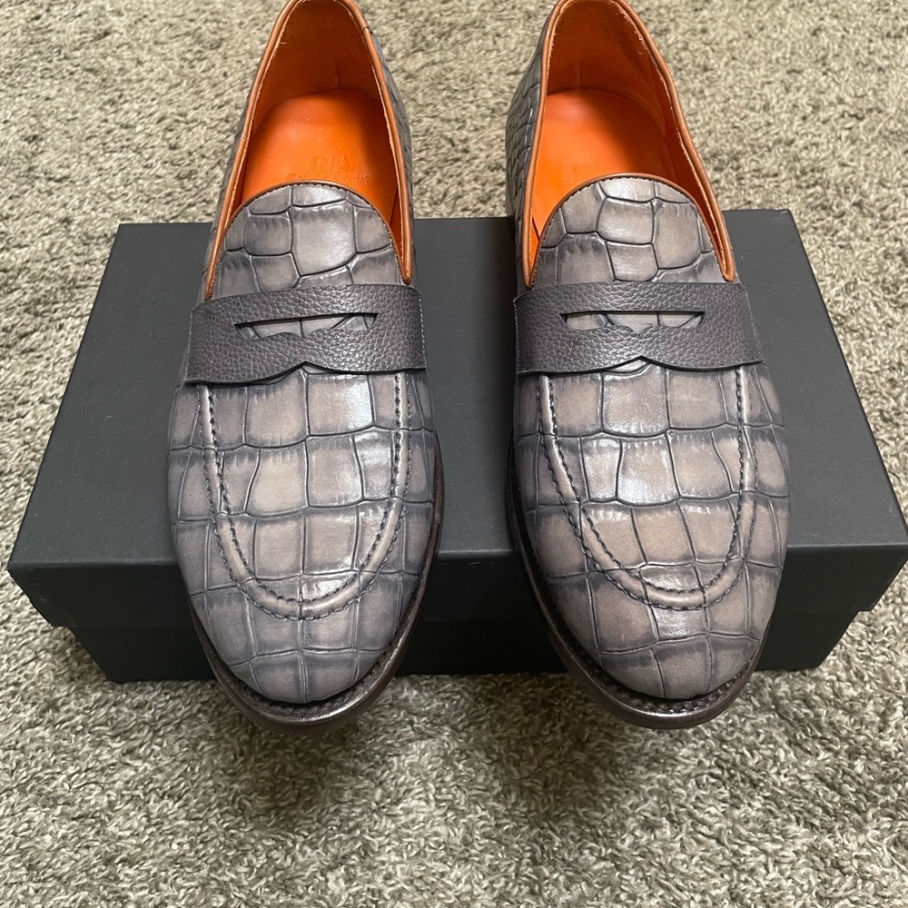 Men's Crocodile Pattern Loafers - Gray